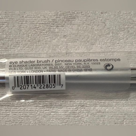 🌟NIB🌟 CLINIQUE Eye Shader Brush 🌟BRAND NEW🌟 - Picture 8 of 8